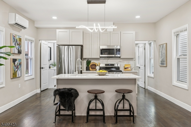 Jersey City, NJ 07305,299 Claremont Ave