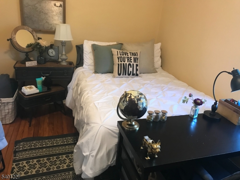 Belleville Twp., NJ 07109,28 Hilton St