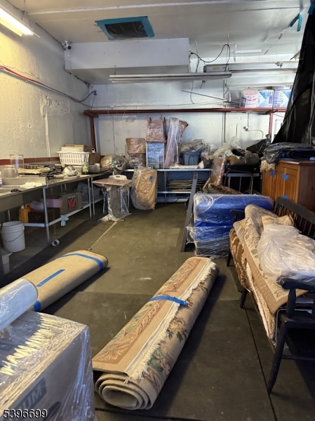 Phillipsburg Town, NJ 08865,812 S Main St