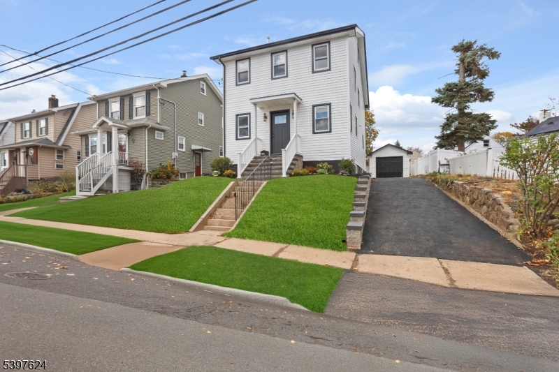 Bloomfield Twp., NJ 07003,68 Bell St