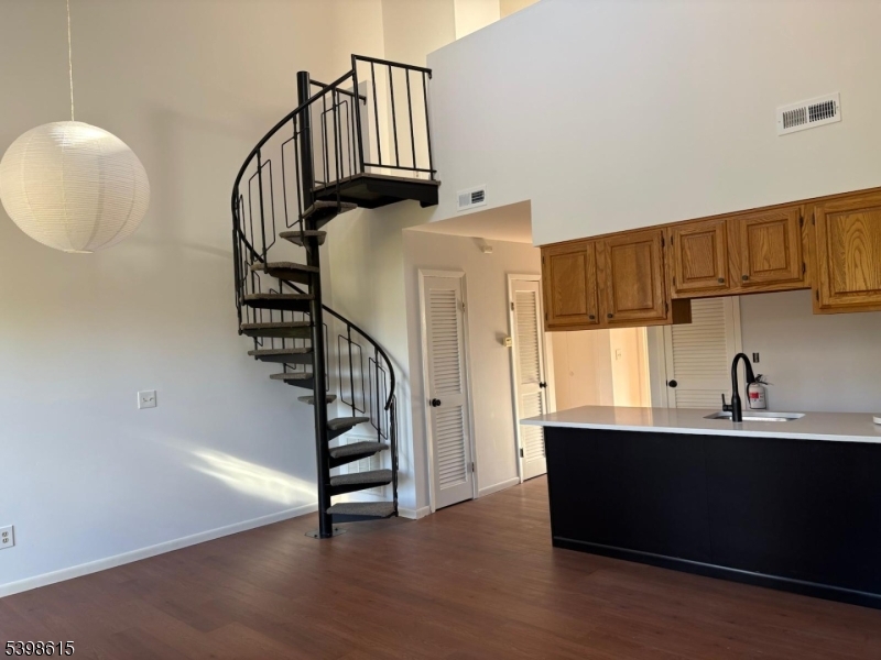 Vernon Twp., NJ 07462,8 Le Touquet #4