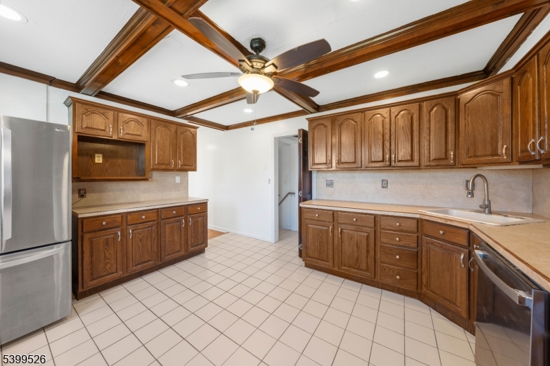 Union Twp., NJ 07083,581 Selfmaster Pkwy