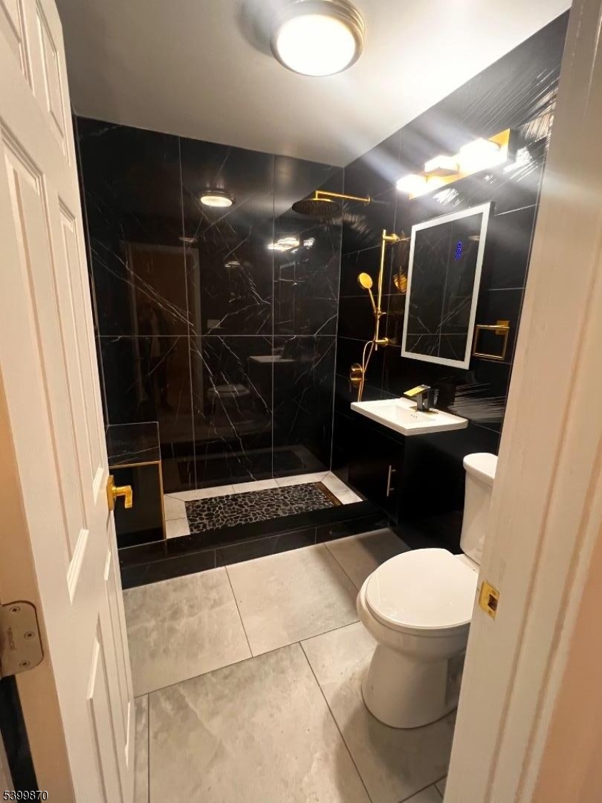 West Caldwell Twp., NJ 07006,665 Bloomfield Ave #1