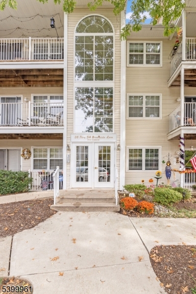 52 Brookside Ln, Mount Arlington Boro, NJ 07856