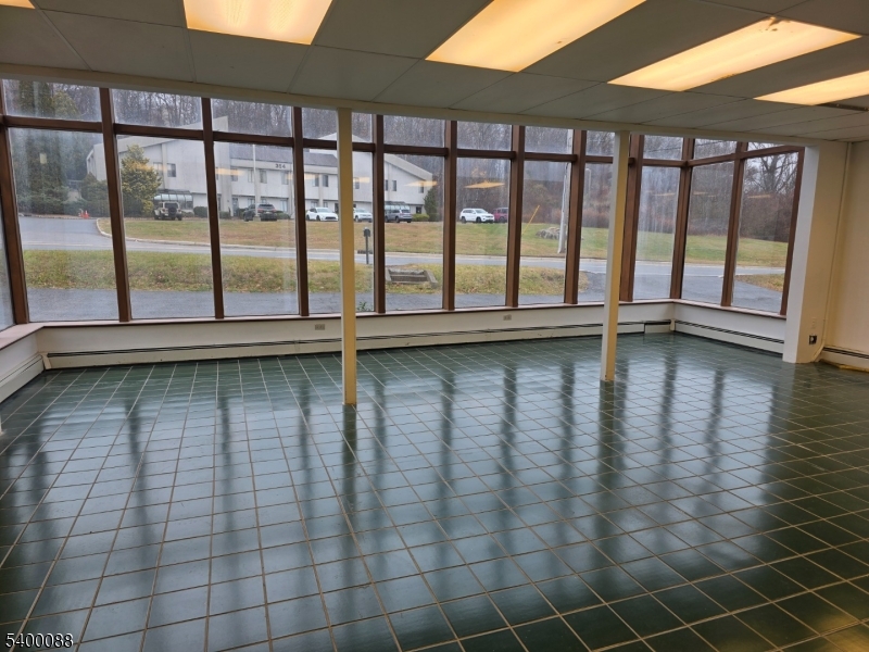 Mount Olive Twp., NJ 07840,445 Us Highway 46