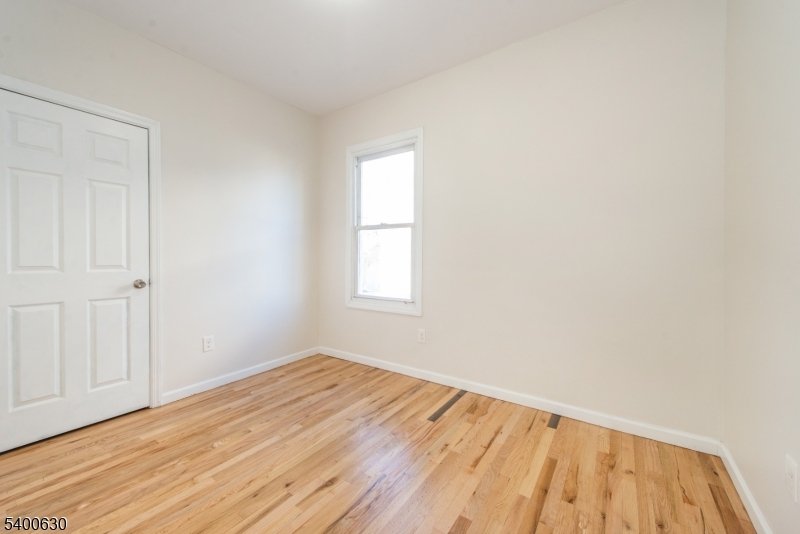 Paterson City, NJ 07513,1022 E 22Nd St