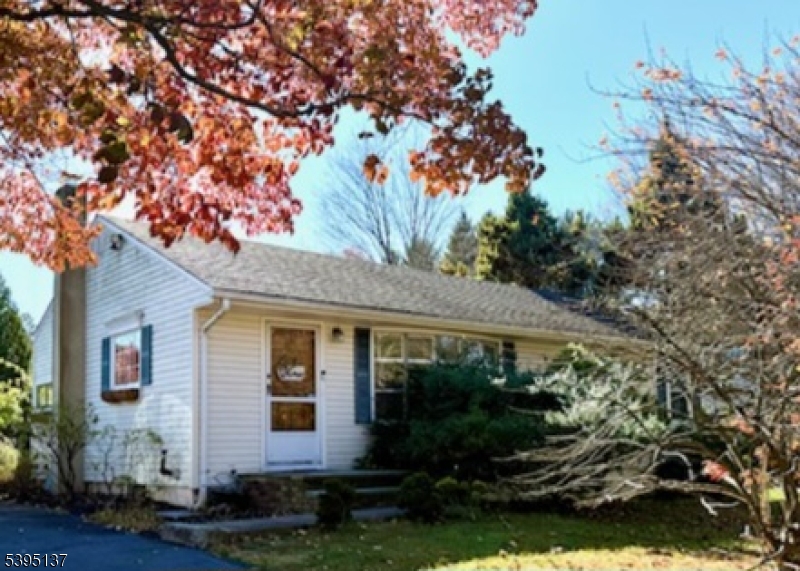 148 Eyland Ave, Roxbury Twp., NJ 07876