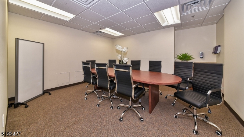 Wanaque Boro, NJ 07420,1069 Ringwood Ave 301-18