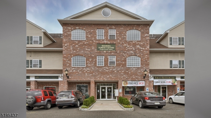 Wanaque Boro, NJ 07420,1069 Ringwood Ave 301-18