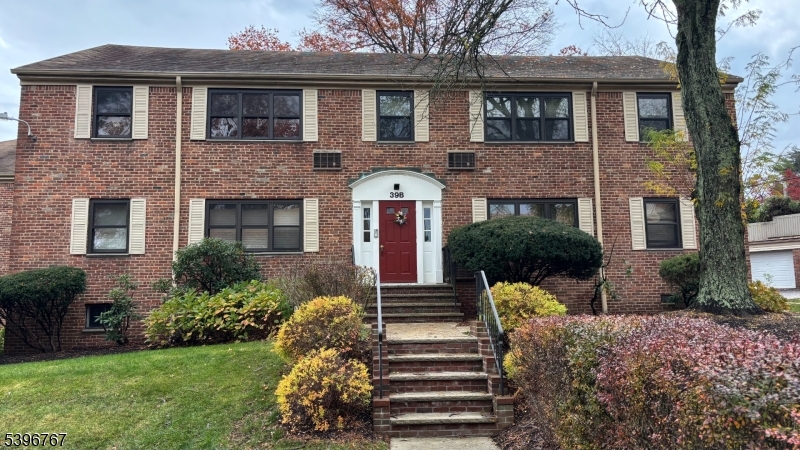 39 Sandra Circle #B 4, Westfield Town, NJ 07090