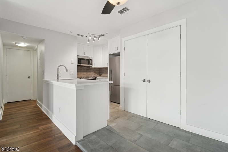 Bedminster Twp., NJ 07921,22 Tansy Court