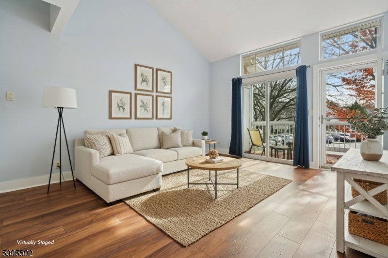 Bedminster Twp., NJ 07921,22 Tansy Court