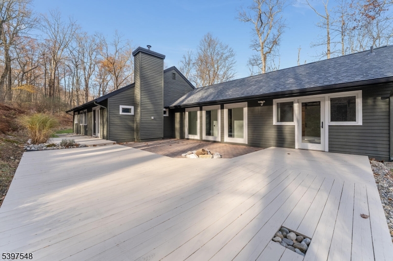 Holland Twp., NJ 08848,319 Sweet Hollow Rd