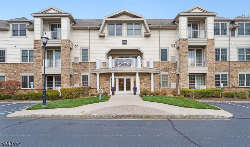 265 Victoria Drive, Bridgewater Twp., NJ 08807