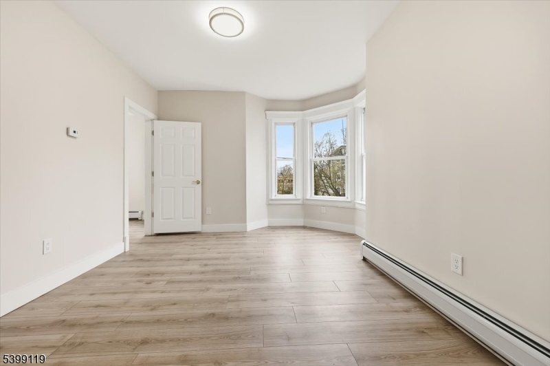 Montclair Twp., NJ 07042,162 Walnut St