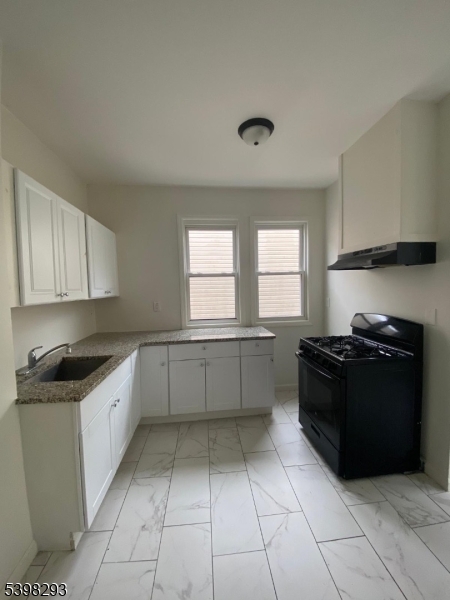 Irvington Twp., NJ 07111,256 21St St