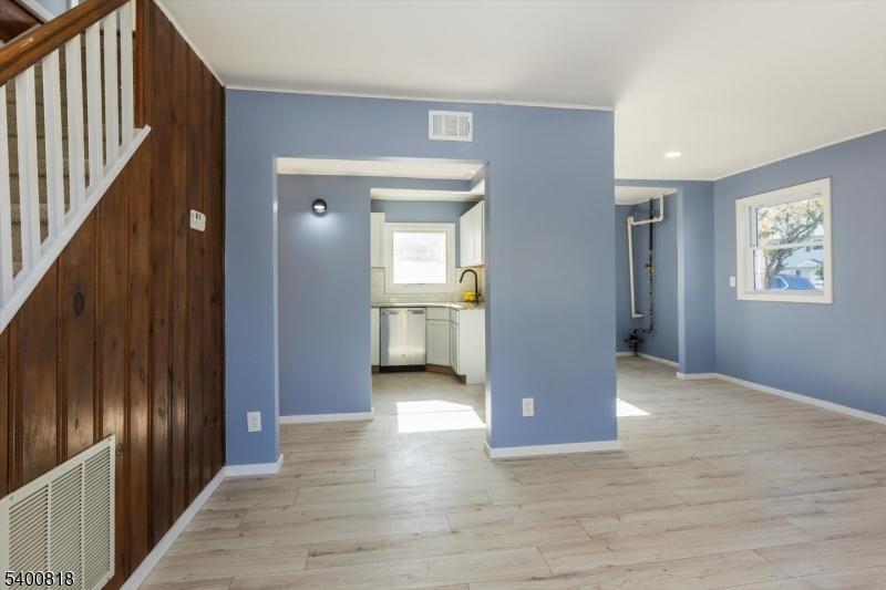 Little Falls Twp., NJ 07424,1 Pine Ct