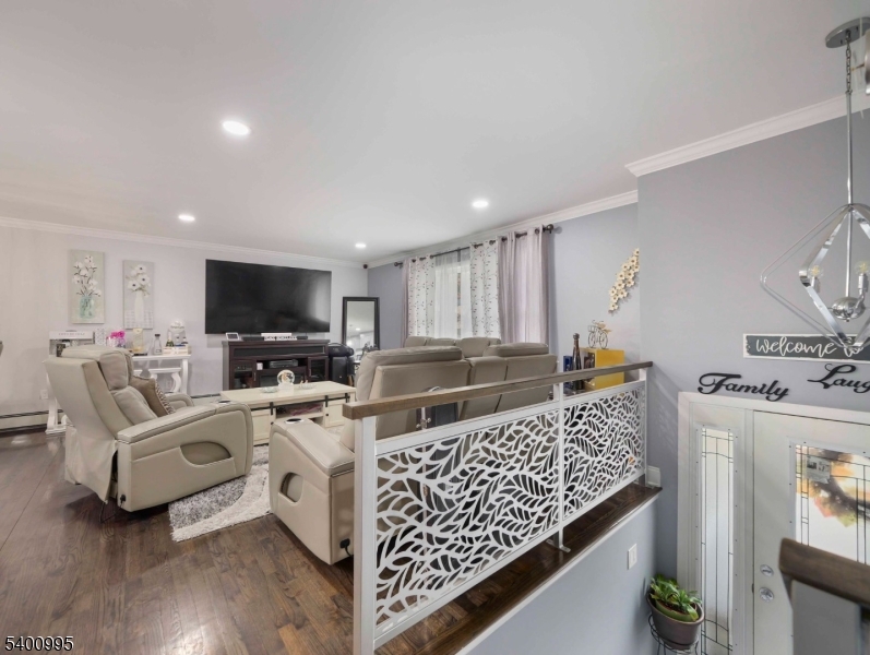 Jefferson Twp., NJ 07849,16 Prospect Point Rd