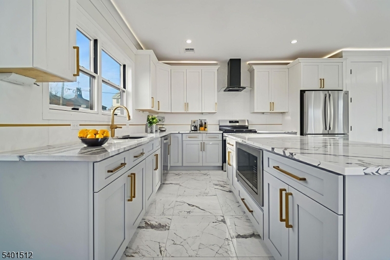 19 Mountain Ave, Mahwah Twp., NJ 07430