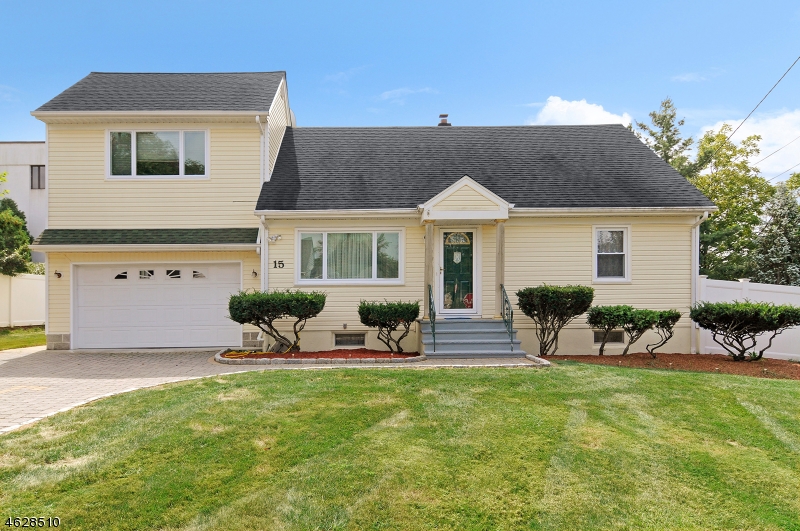 15 Brookview Dr