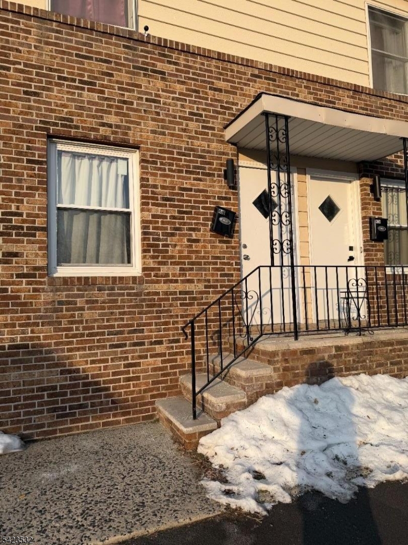 43 Chestnut St West Orange Twp. 07052-6119