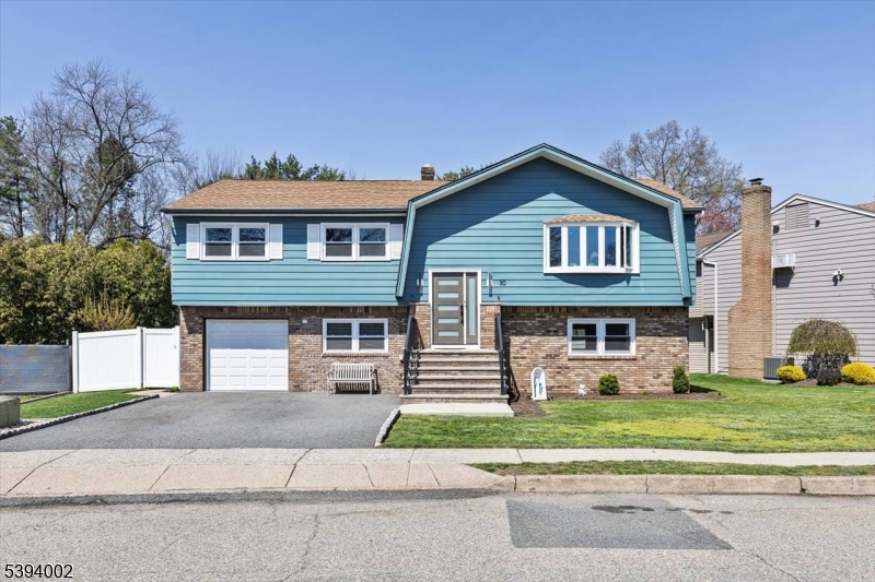 30 Melissa Dr Totowa Boro 07512-1708