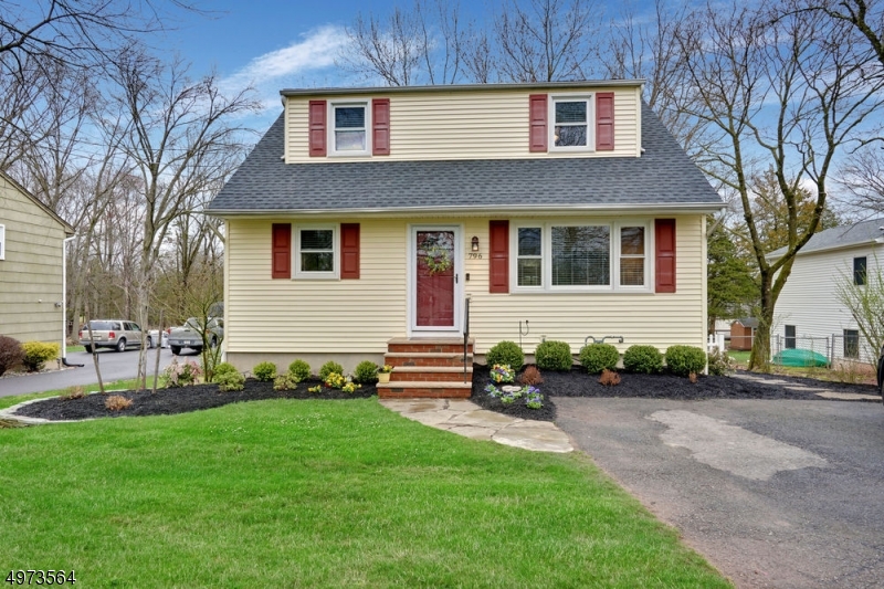 796 COUNTRY CLUB RD , Bridgewater Twp., NJ 088071125 Prominent Properties Sotheby's