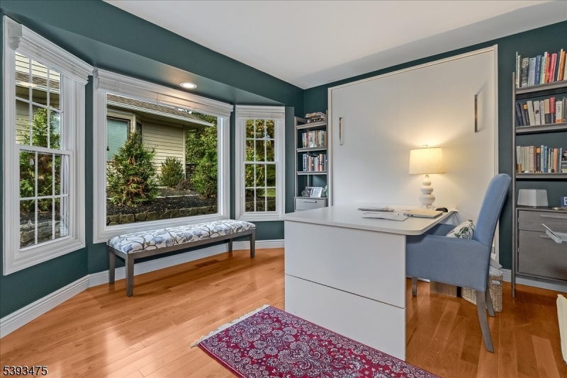 Bedroom/Office