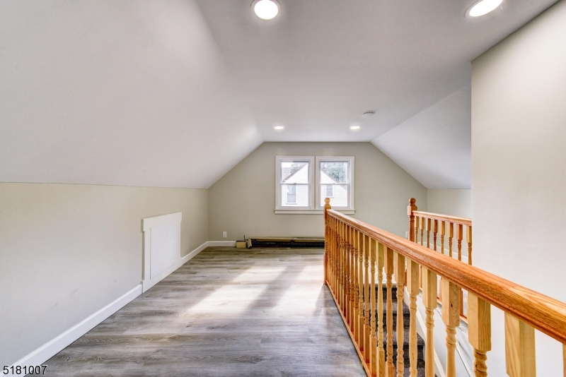 2nd Floor Entrance Used for Office or Art Room Laminate Flooring