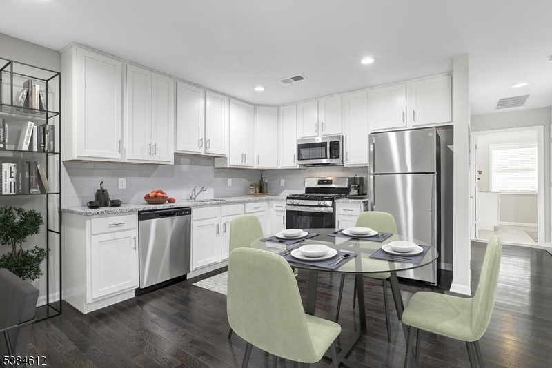 KITCHEN VIRTUAL STAGING