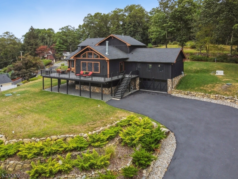 Lakeview Perch Retreat