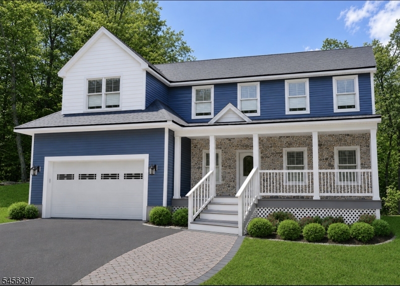 Front View - Beautiful Porch