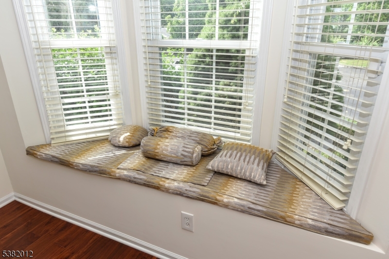 Window Seat- Primary Bedroom