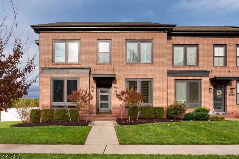 End unit with front entry or garage entry