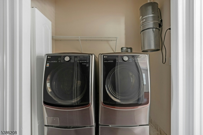 Full Size Washer & Dryer