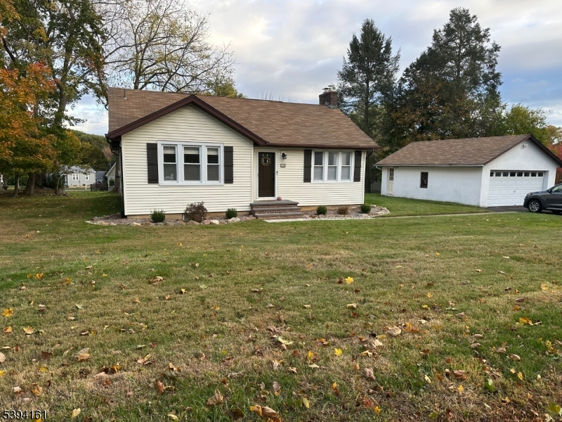 Home with Garage view