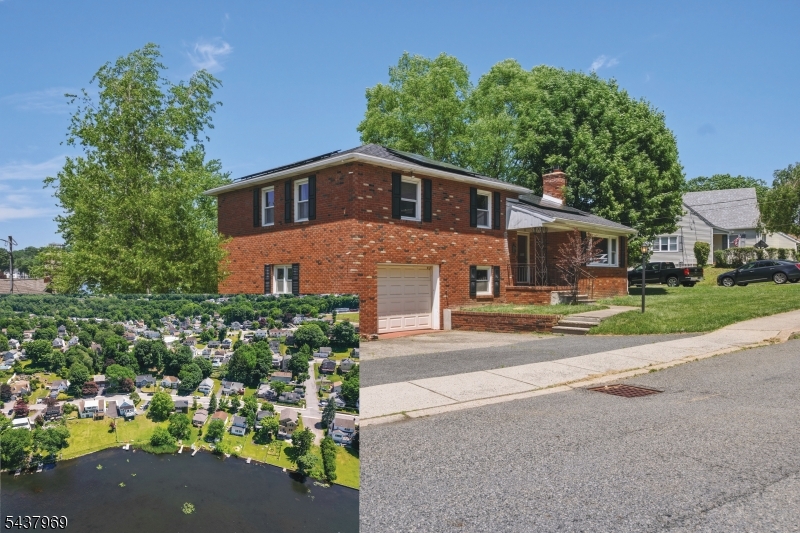 Exterior/lakefront!