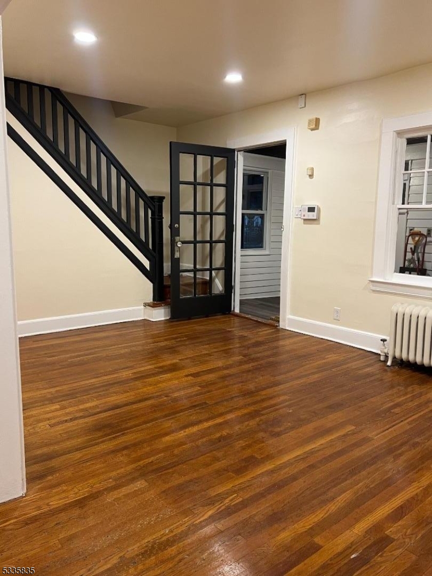 Entrance/ LV RM