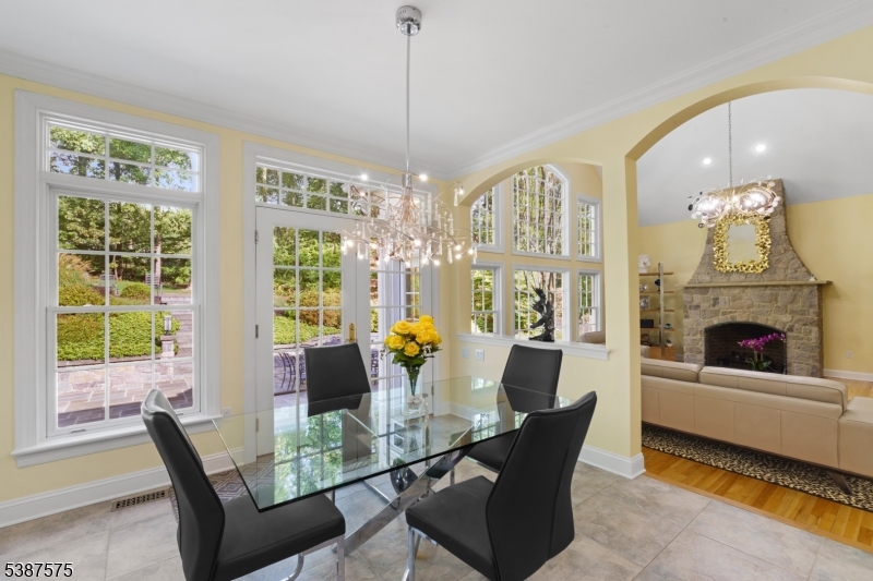 breakfast area