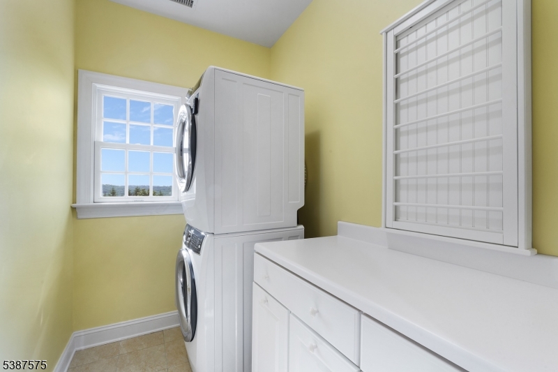 2nd floor laundry