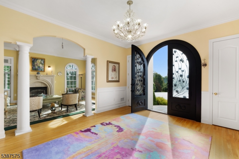 foyer view-new front door