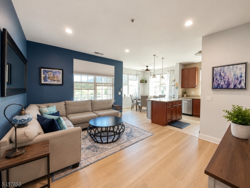 Living Rm