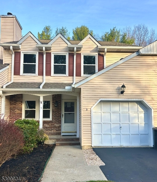 WELCOME! This 3 BR/2.5 Bath Townhome is THE ONE you will want to call home