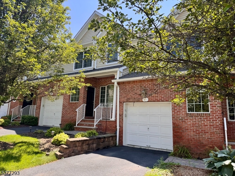 67 Mara Blvd