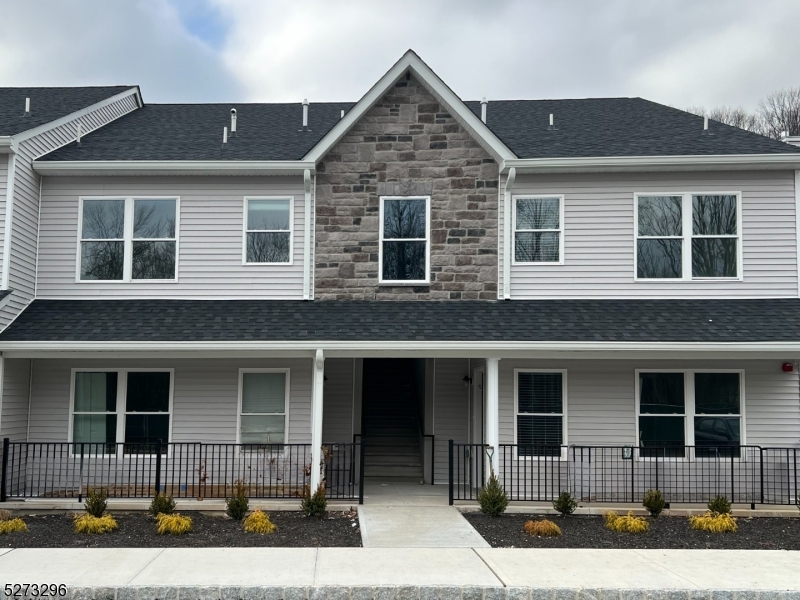 WELCOME TO 23 ARLENE COURT!