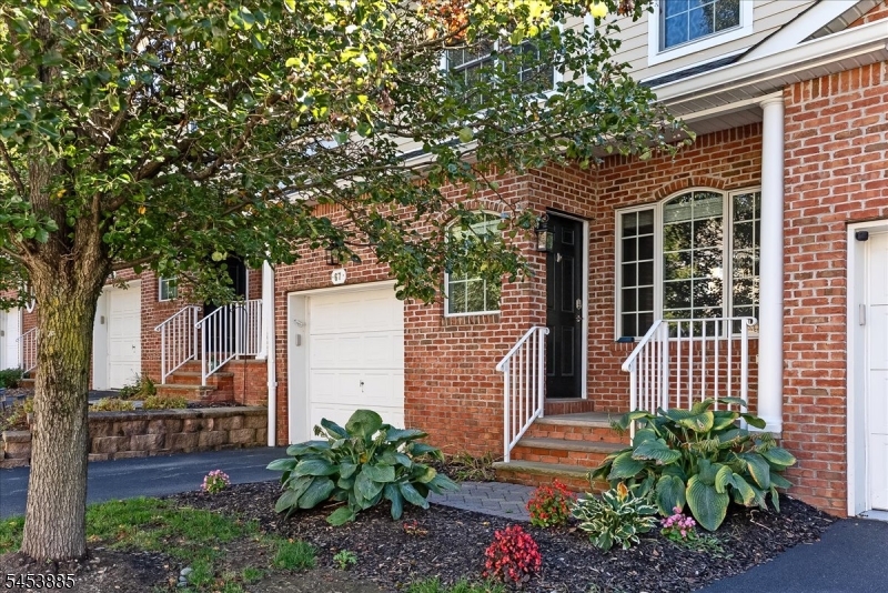 67 Mara Blvd