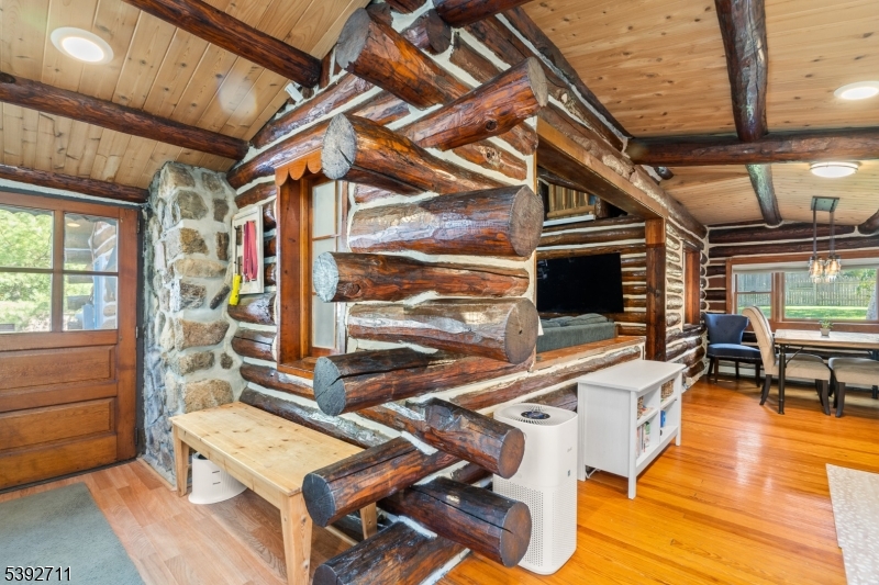 Log Cabin