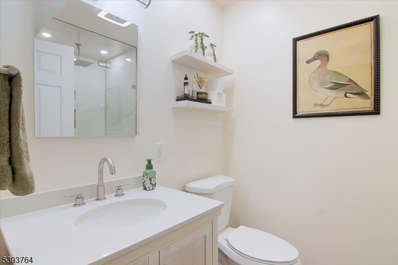 PRIMARY BEDROOM FULL BATH Ready for its new owners!