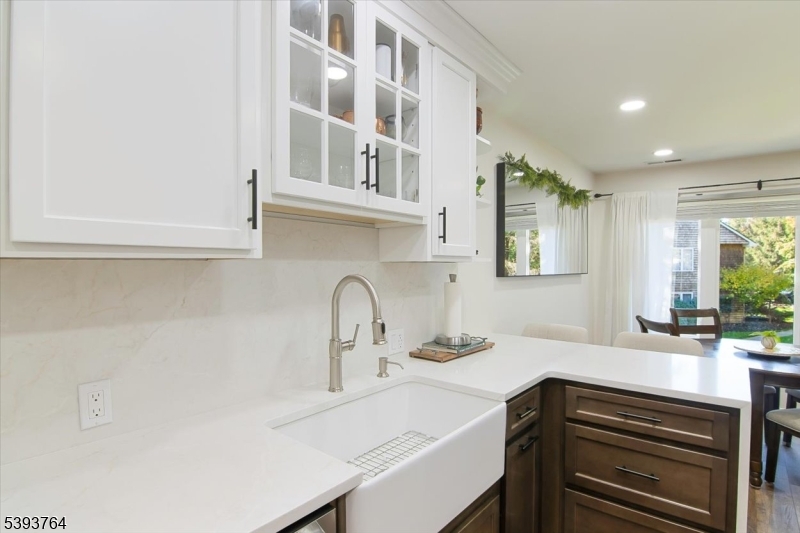 KITCHEN Beautiful farm sink. This is kitchen is right out of a magazine!