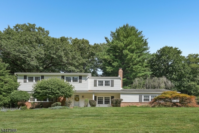 Welcome home to this beautifully maintained 5-bedroom, 3.5-bathroom Colonial offering exceptional space, comfort, and timeless appeal.